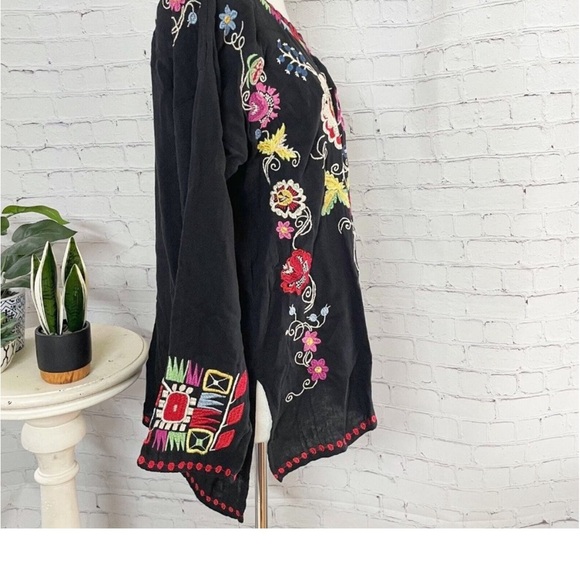 ❤️Final Sale Johnny Was scoop neck cotton long sleeve top . - Picture 6 of 7